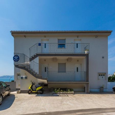 Apartments Lavarin Novi Vinodolski Exterior photo
