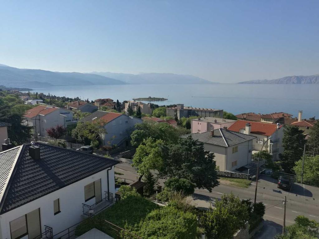 Apartments Lavarin Novi Vinodolski Exterior photo